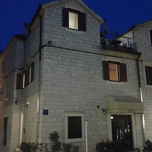 House Ivancic-free Parking 3* Trogir