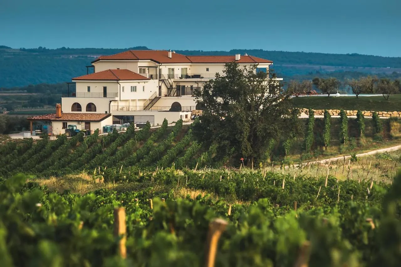 Wine Residence Cattunar Brtonigla Hotel
